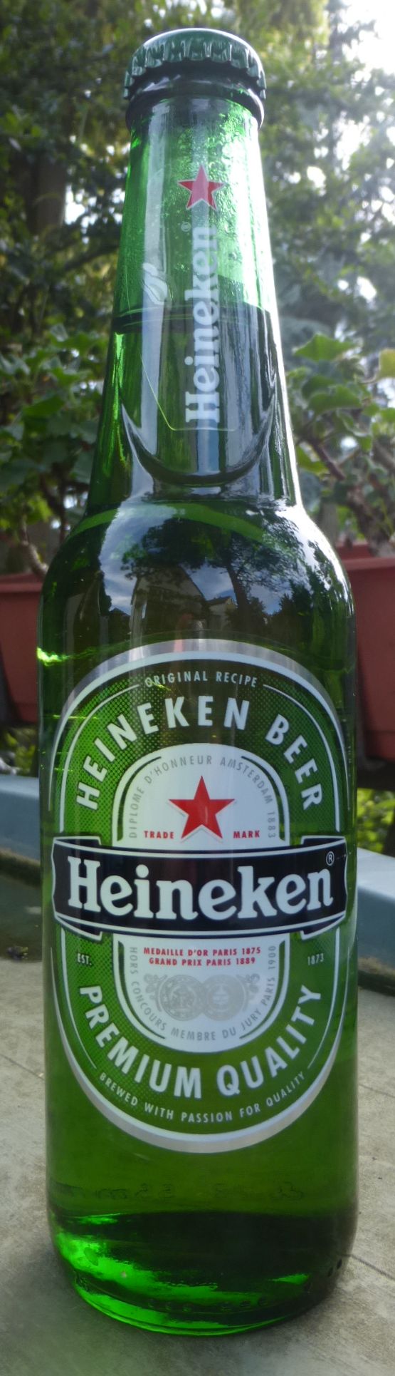 Bouteille de bière Heineken