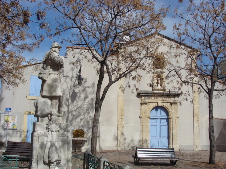 Église Saint-Valentin, place Louis-Sacoman à La Valentine